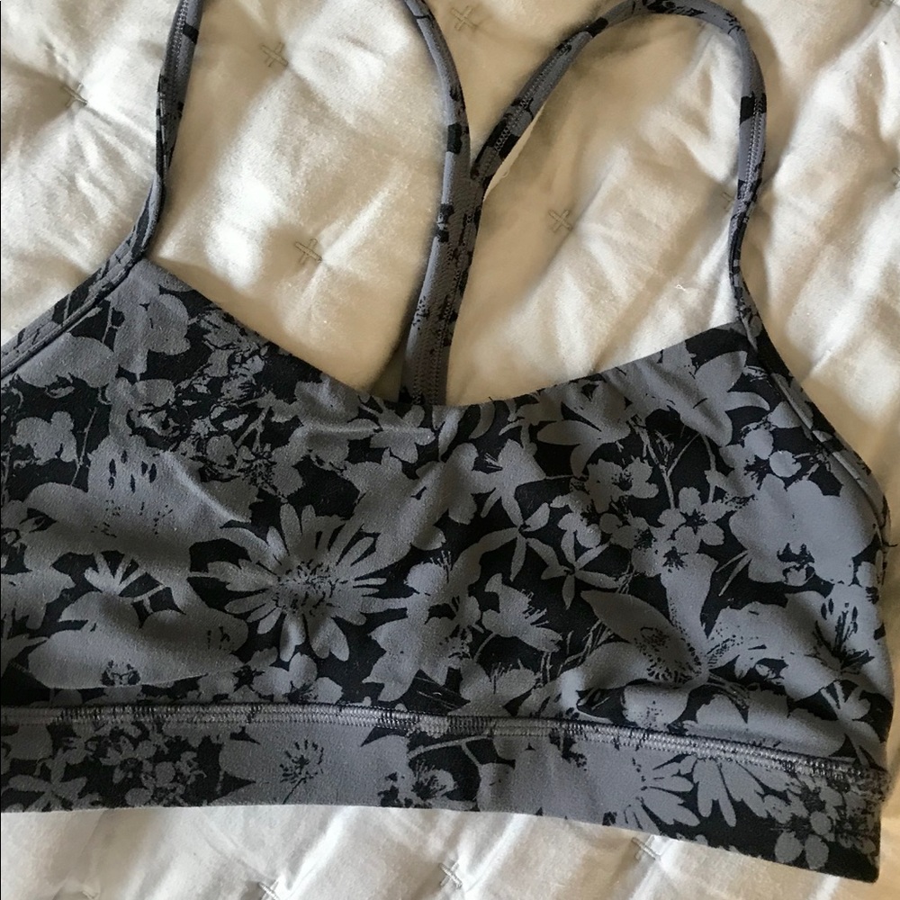 Lululemon Flow Y Sports Bra